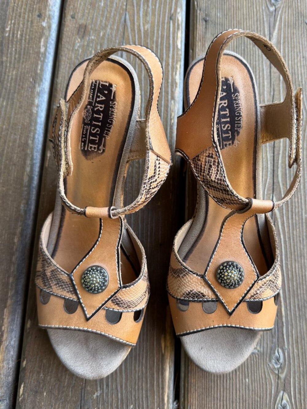 Like New L'Artiste Nicolasa Comfort High Wedge Sandal in Women's 40/US 9